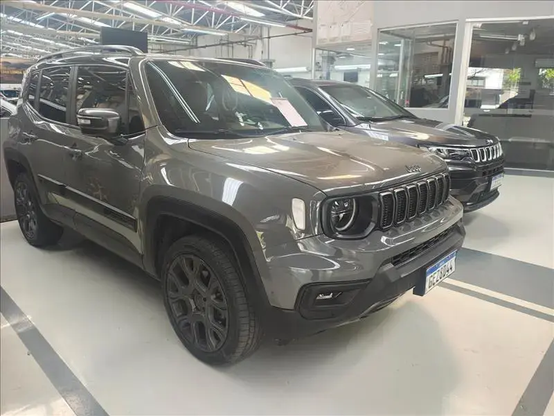galeria RENEGADE