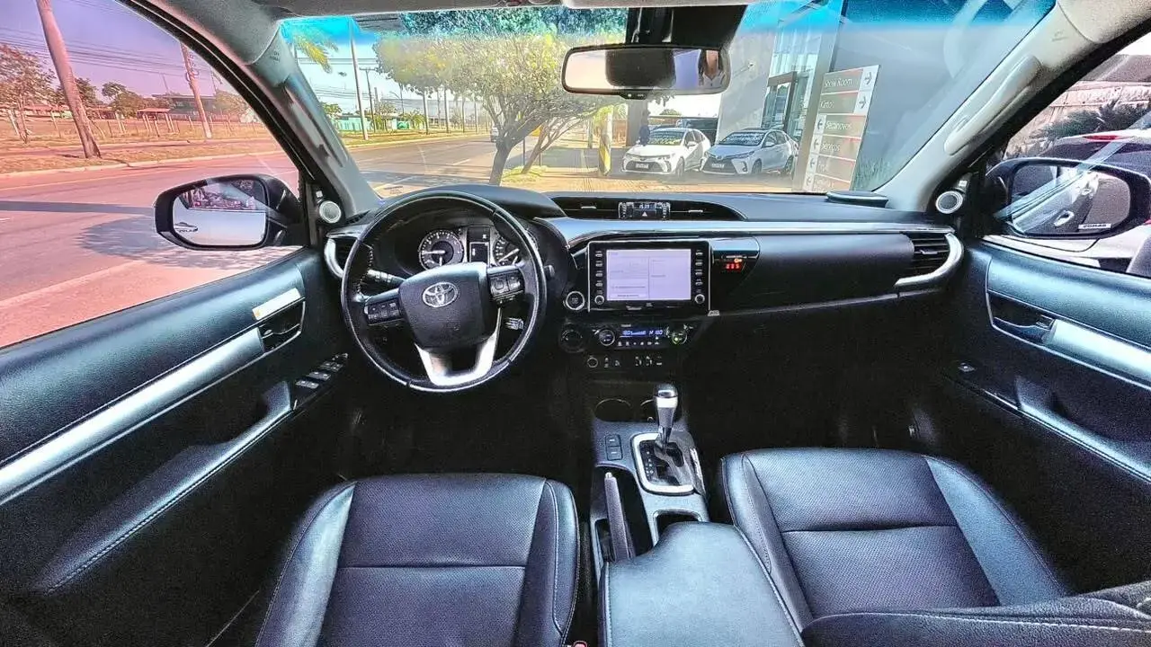galeria HILUX SRX 4X4 2.8