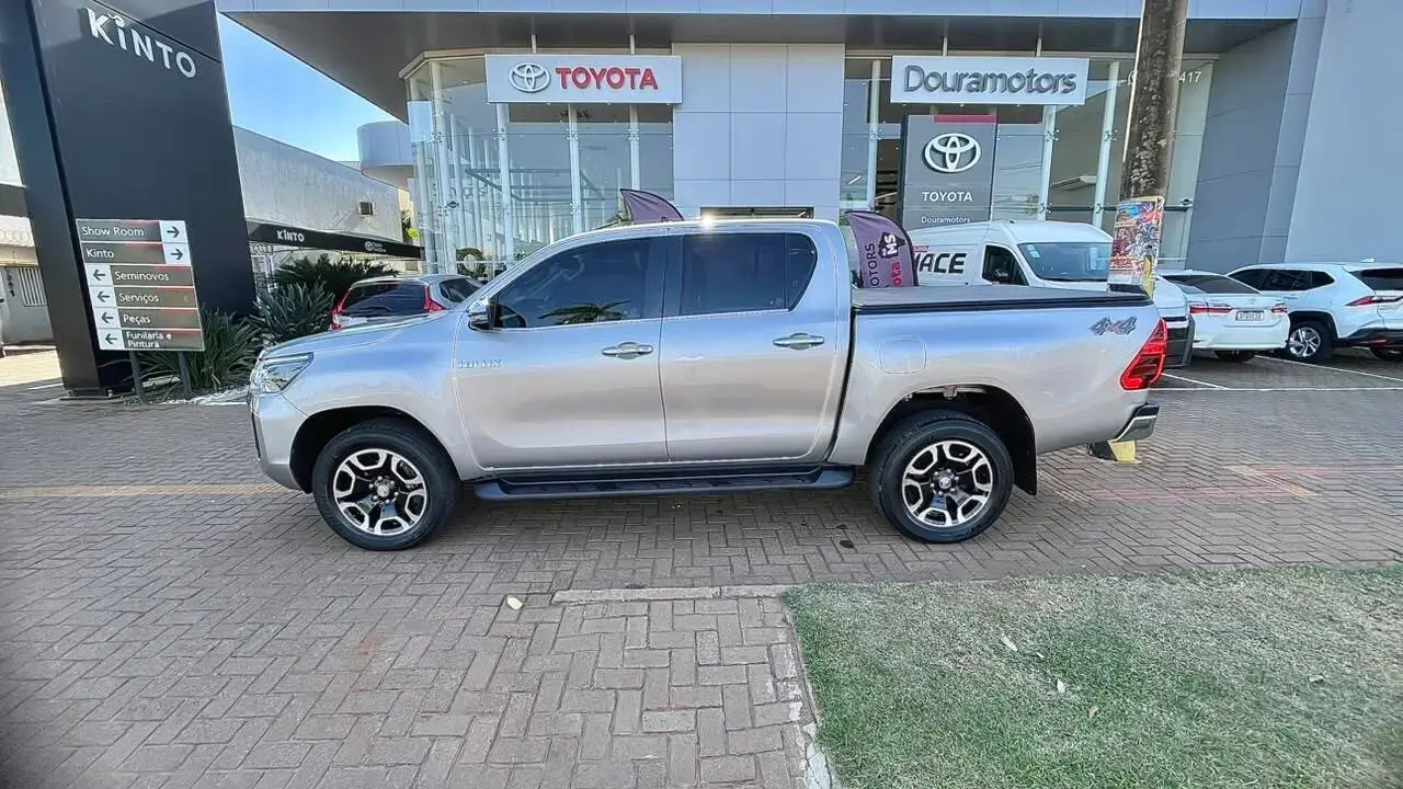 galeria HILUX SRX 4X4 2.8