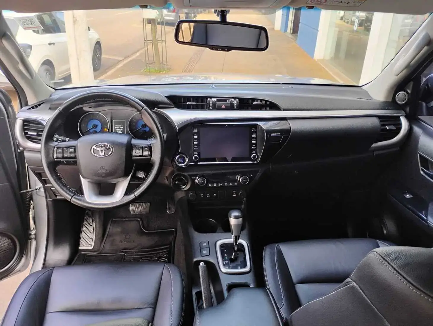 galeria HILUX