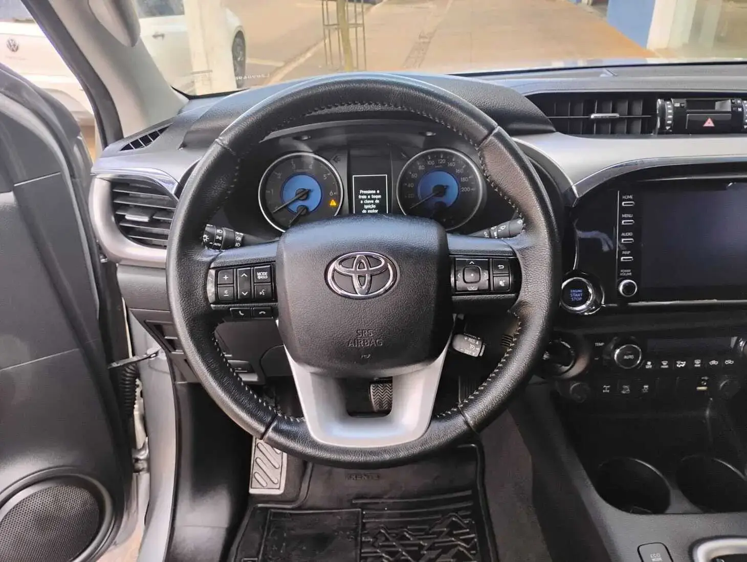 galeria HILUX