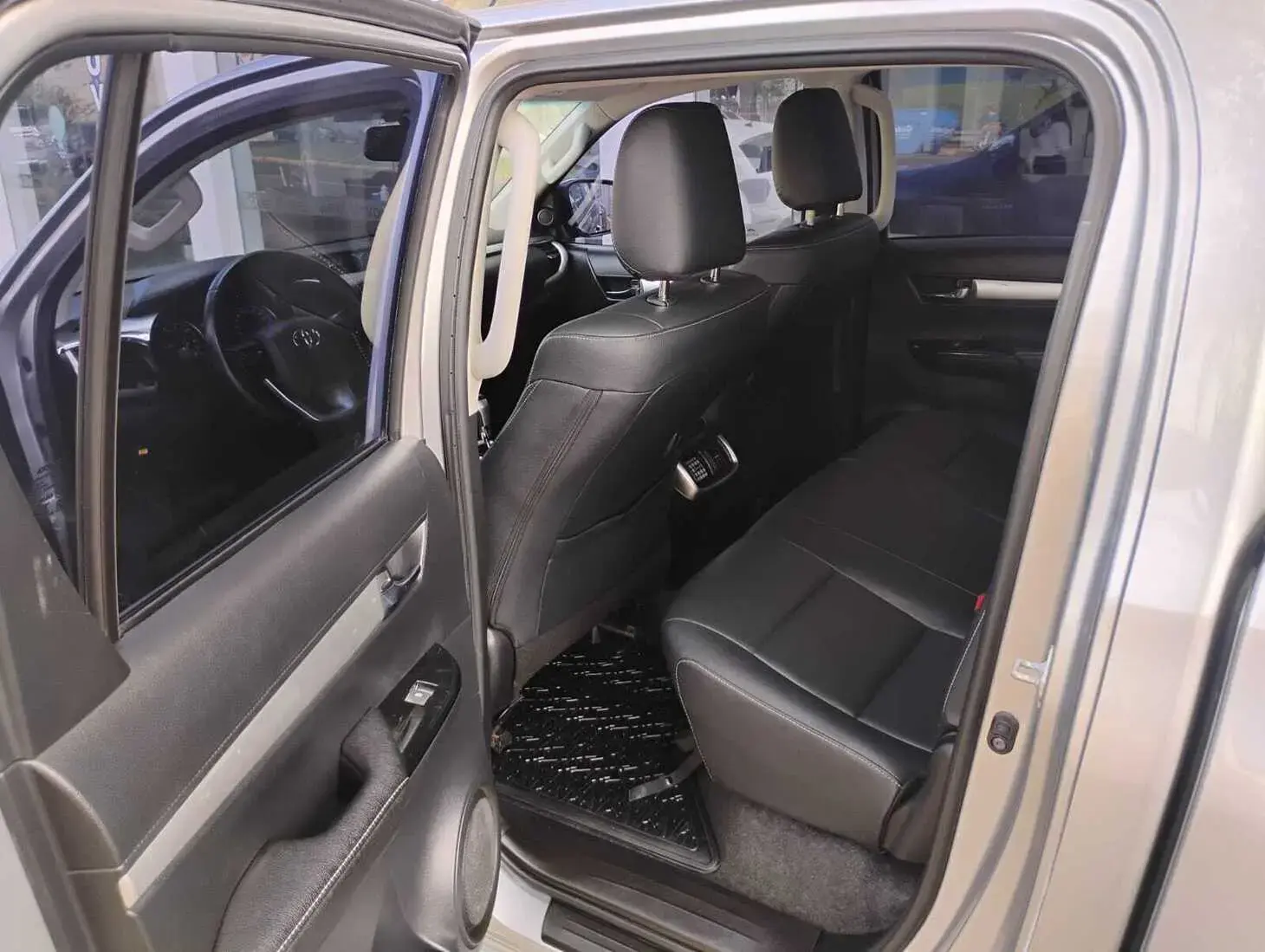 galeria HILUX