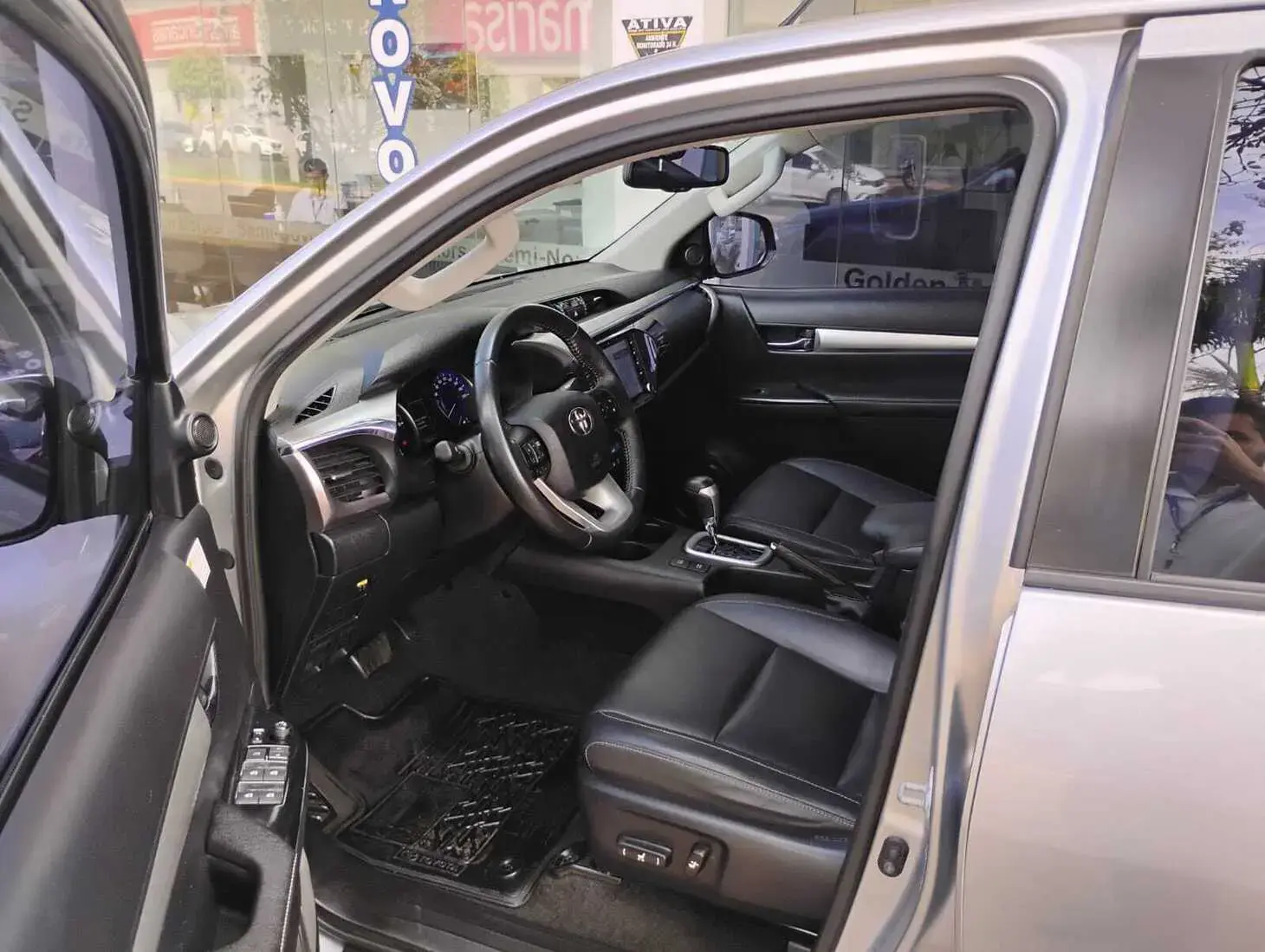 galeria HILUX