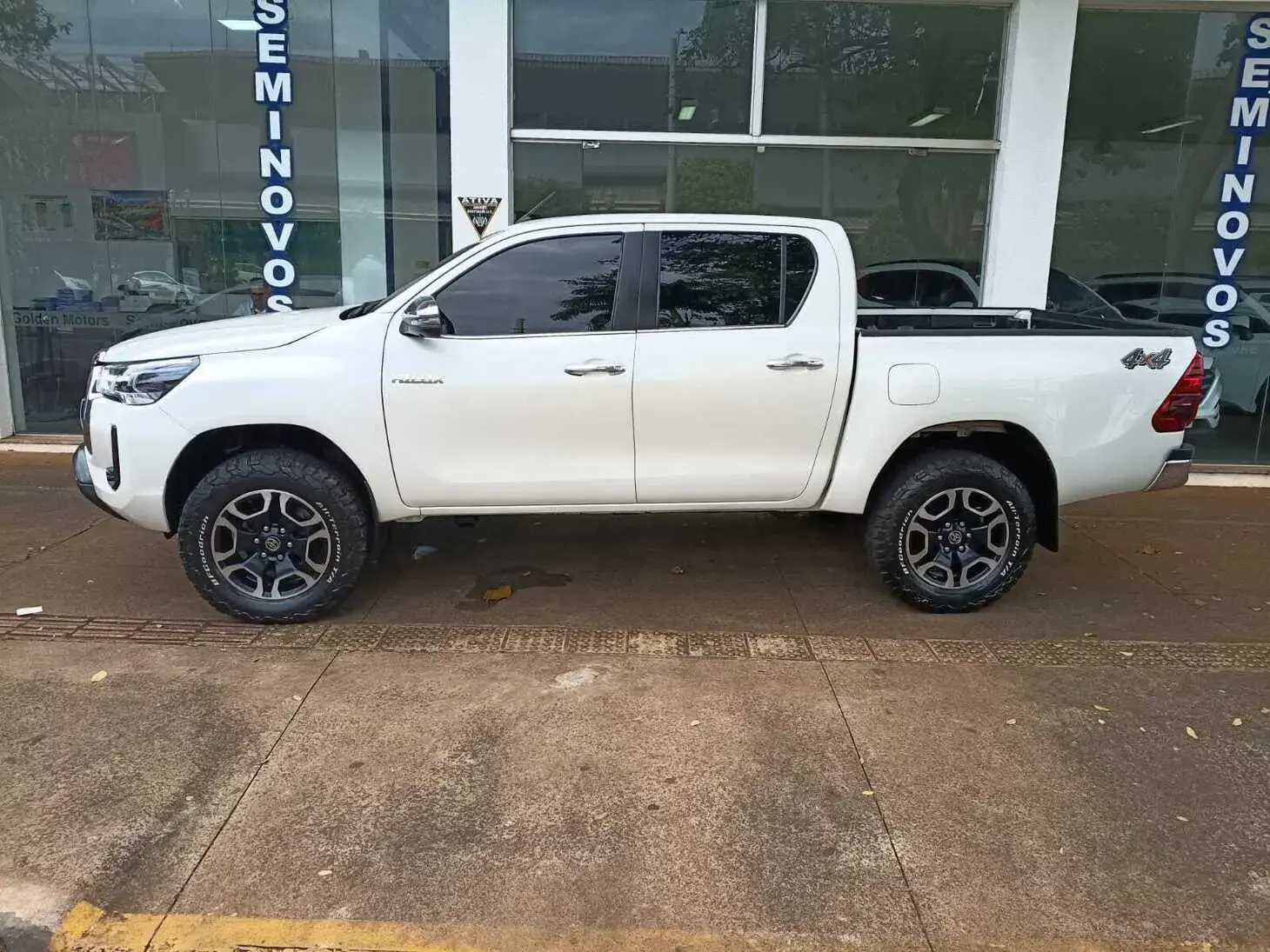 galeria HILUX