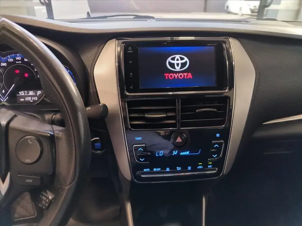 galeria YARIS