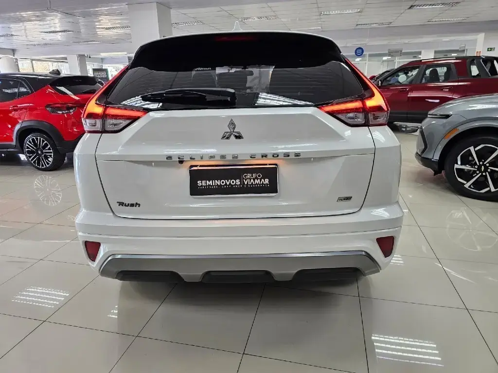 galeria ECLIPSE CROSS