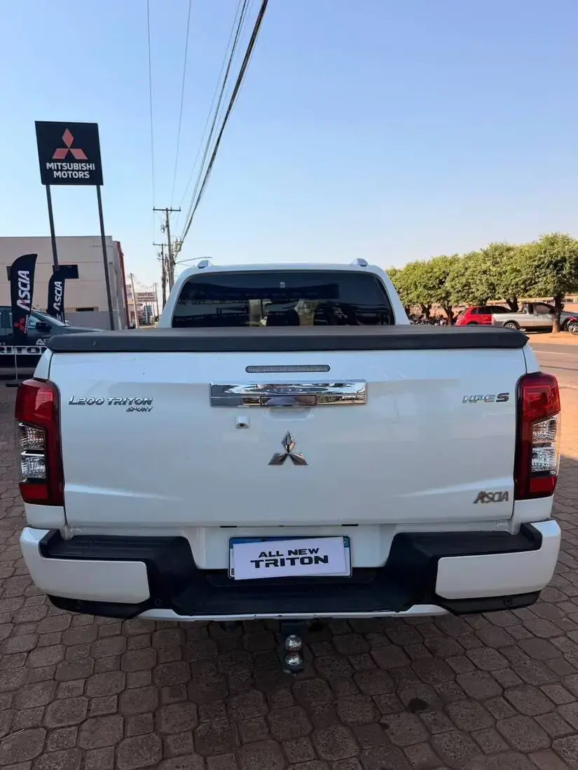 galeria L200 TRITON SPORT HPE-S