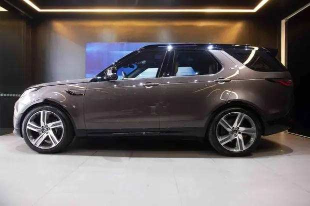 Land Rover DISCOVERY 3.0 D300 TURBO DIESEL MHEV METROPOLITAN EDITION AUTOMÁTICO