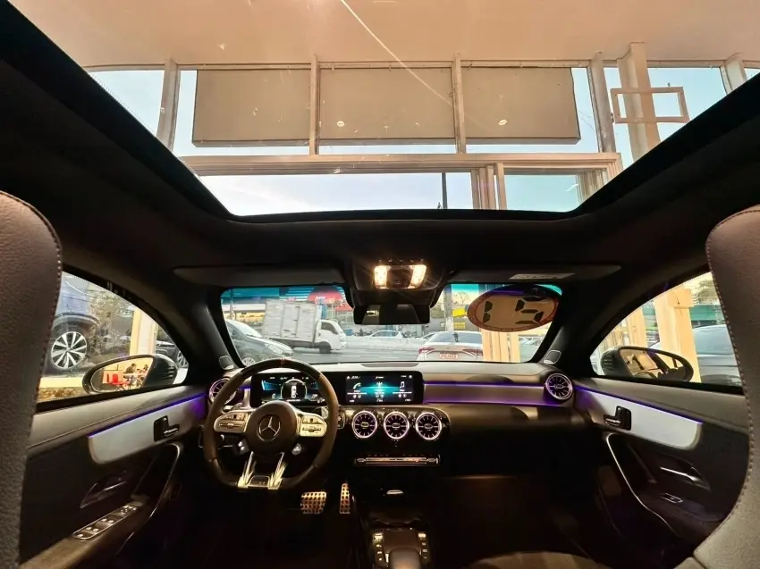 galeria CLA 45 AMG