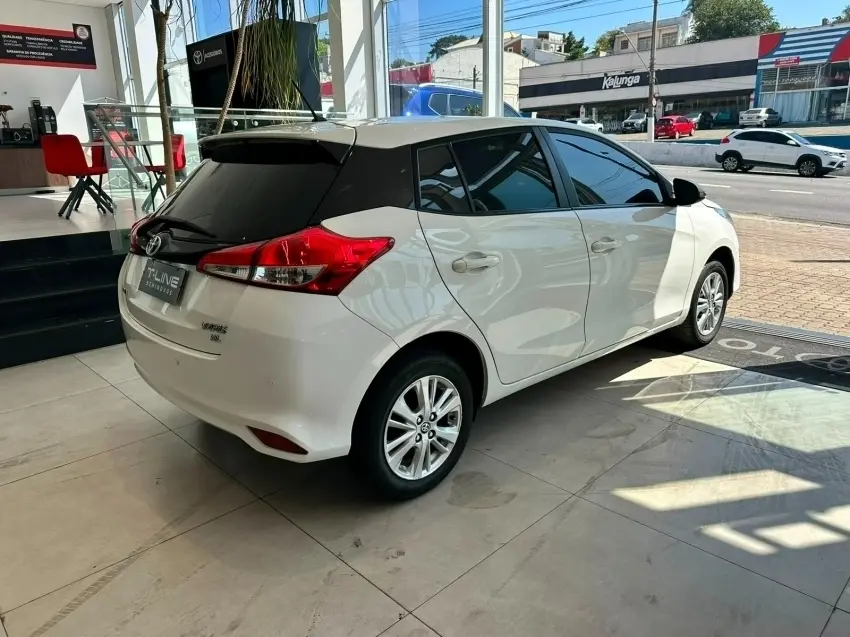 galeria YARIS