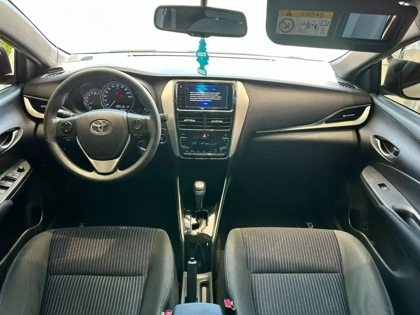 galeria YARIS
