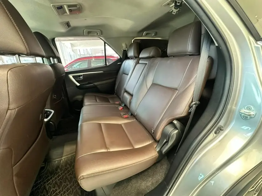 galeria HILUX SW4
