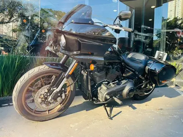Harley Davidson Low Rider ST