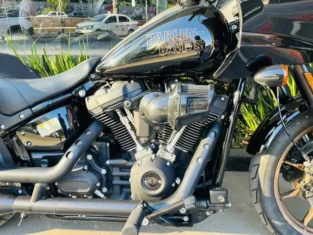 Harley Davidson Low Rider ST