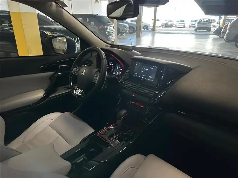 galeria ECLIPSE CROSS