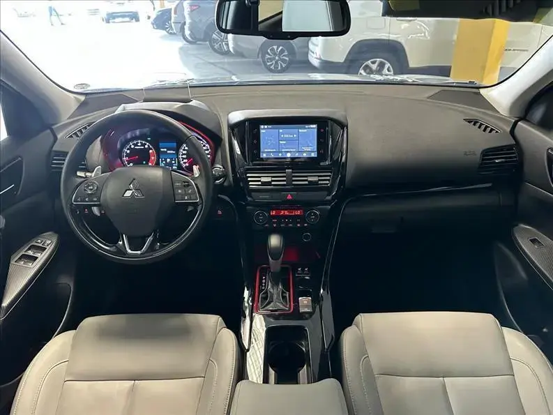 galeria ECLIPSE CROSS