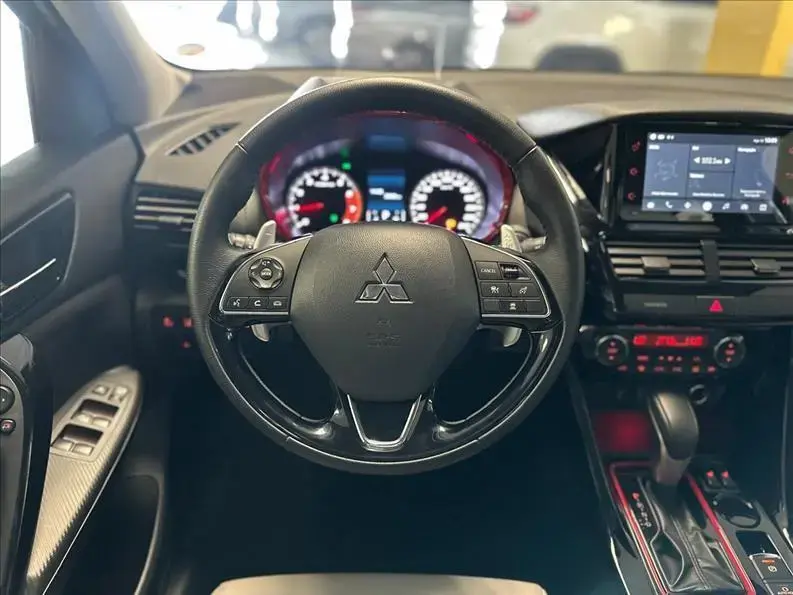 galeria ECLIPSE CROSS