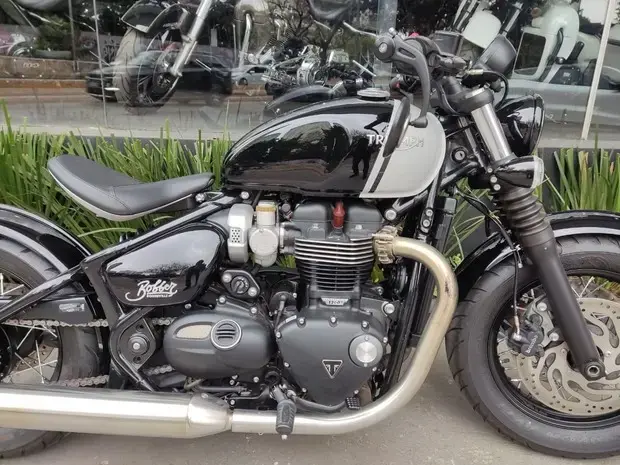 Triumph Bonneville Bobber ABS