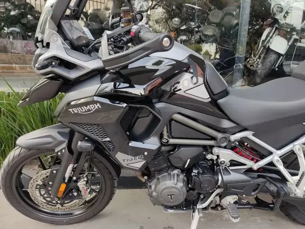 Triumph Tiger 1200 GT Pro
