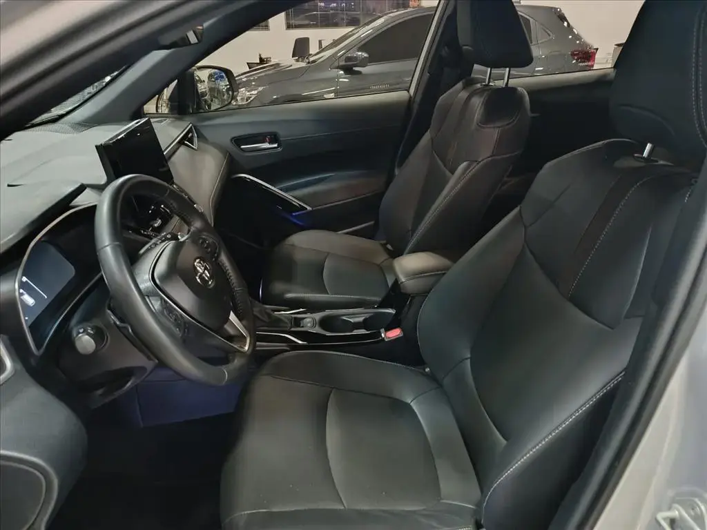 galeria COROLLA CROSS