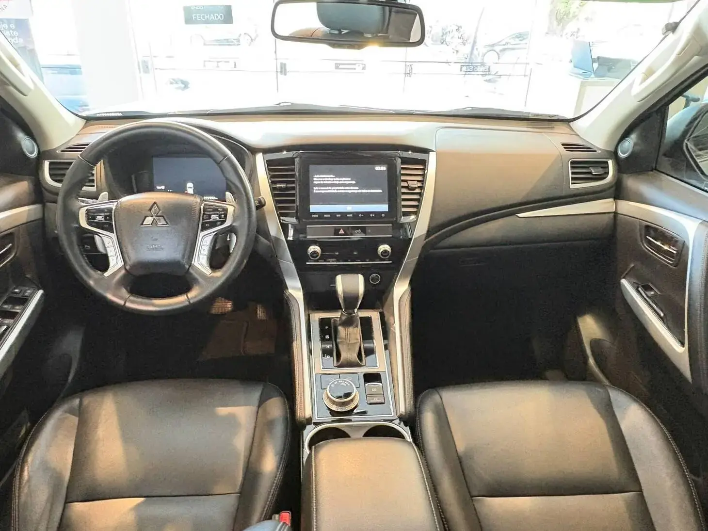 galeria PAJERO SPORT