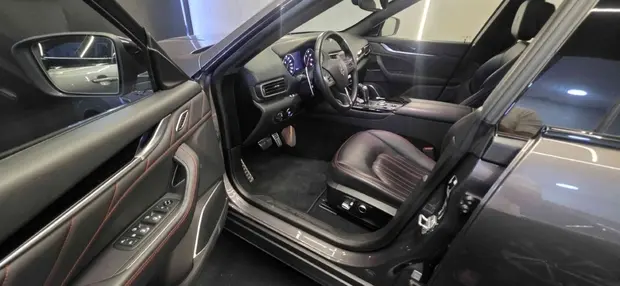 Maserati LEVANTE 2.0 TURBO HYBRID GT AUTOMÁTICO