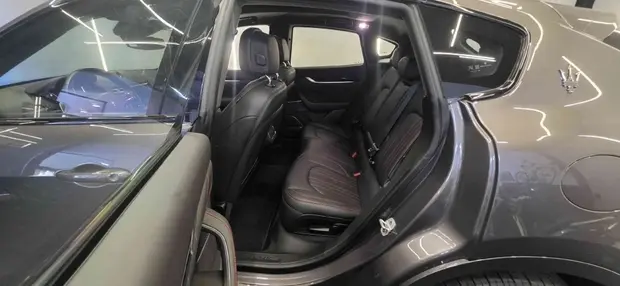 Maserati LEVANTE 2.0 TURBO HYBRID GT AUTOMÁTICO