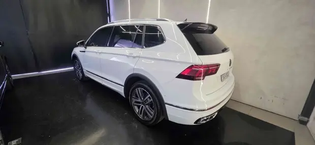Volkswagen TIGUAN 2.0 300 TSI GASOLINA ALLSPACE R-LINE AUTOMÁTICO