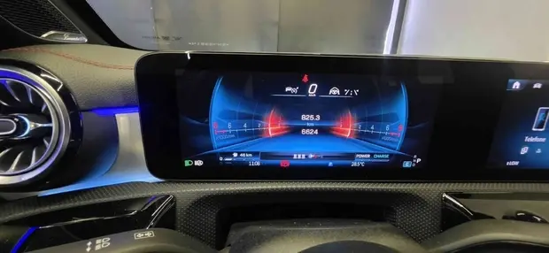 Mercedes Benz CLA 35 AMG 2.0 MHEV 4MATIC 8G-DCT