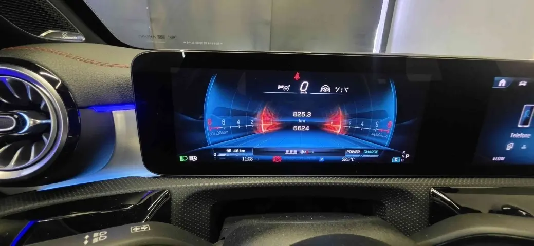 galeria CLA 35 AMG