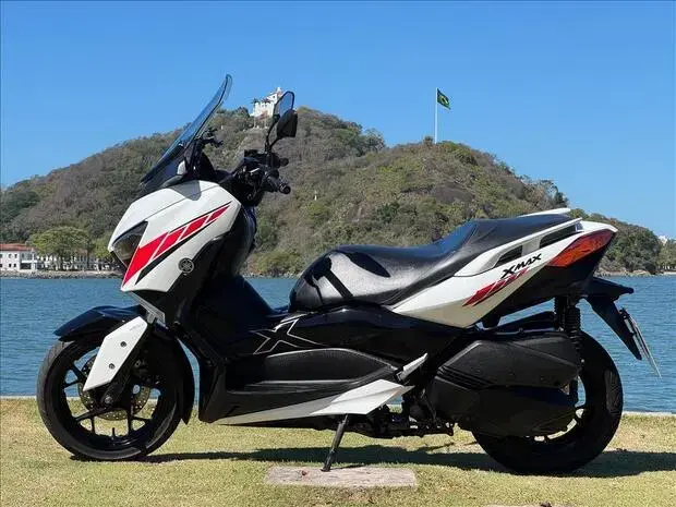 Yamaha XMAX ABS