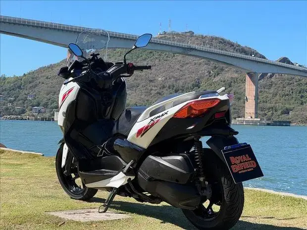 Yamaha XMAX ABS
