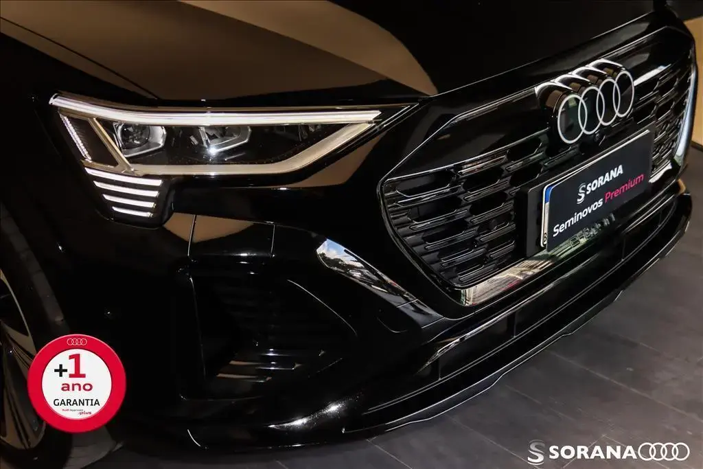 galeria Q8 E-TRON