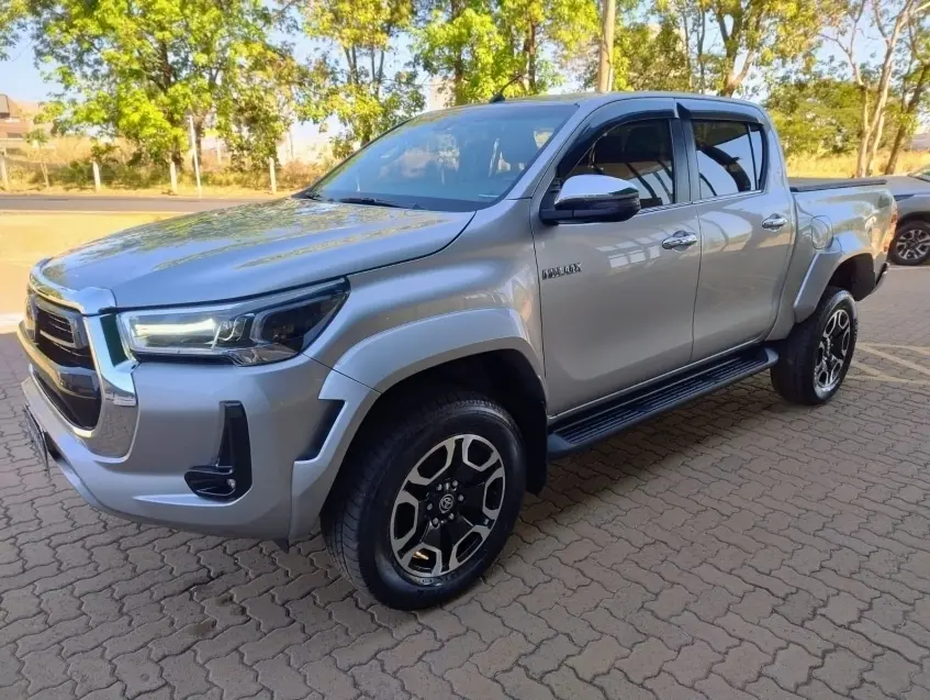 galeria HILUX