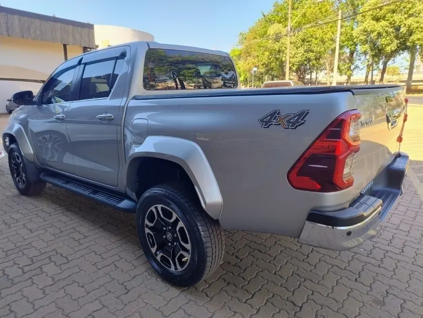 galeria HILUX