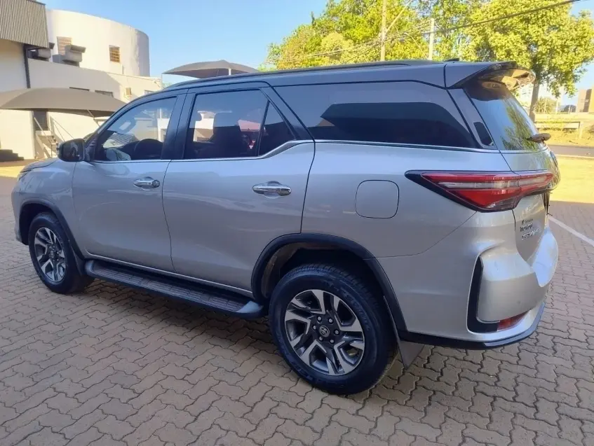 galeria HILUX SW4