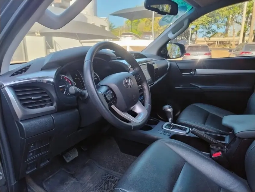 galeria HILUX