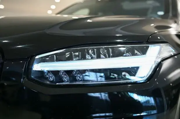 Volvo XC90 R-Design 2.0 (Híbrido)