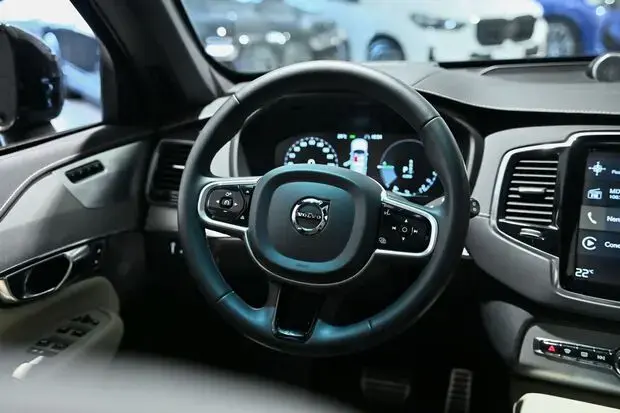 Volvo XC90 R-Design 2.0 (Híbrido)