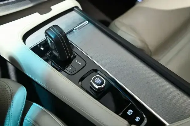 Volvo XC90 R-Design 2.0 (Híbrido)