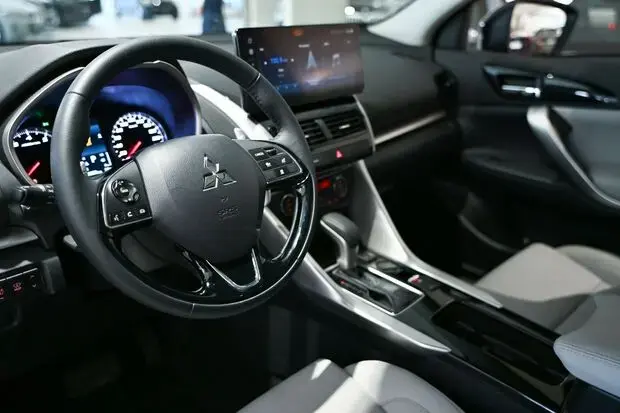 Mitsubishi Eclipse Cross HPE-S