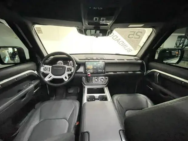 Land Rover Defender 110 X-DY HSE D350 AT (Híb.)