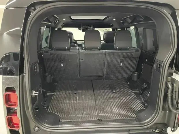Land Rover Defender 110 X-DY HSE D350 AT (Híb.)