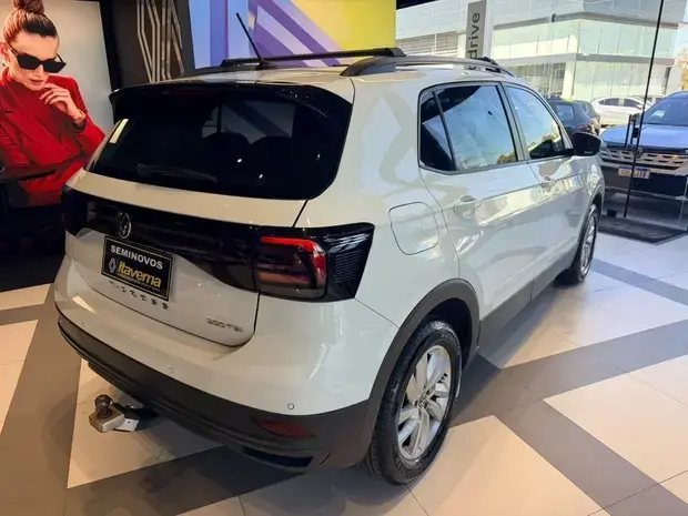 Volkswagen T-CROSS 1.0 200 TSI TOTAL FLEX AUTOMÁTICO