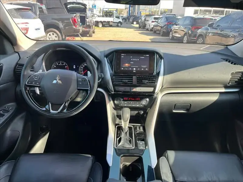 galeria ECLIPSE CROSS