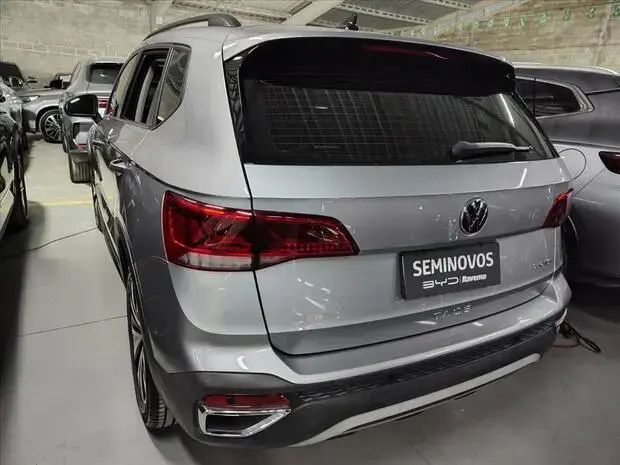 Volkswagen TAOS 1.4 250 TSI TOTAL FLEX COMFORTLINE AUTOMÁTICO