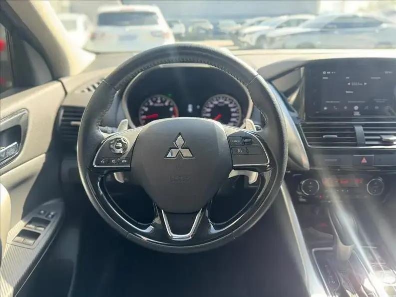 galeria ECLIPSE CROSS