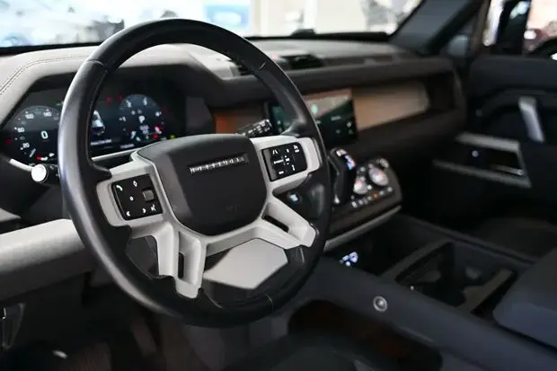 Land Rover Defender 110 X-Dynamic SE 3.0 Turbodiesel (Aut.) (Híb.)