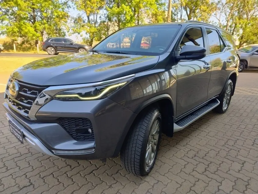 galeria HILUX SW4