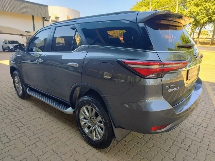 galeria HILUX SW4